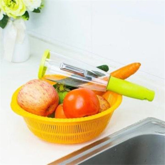Dispozitiv cu recipient pentru curatat legume si fructe