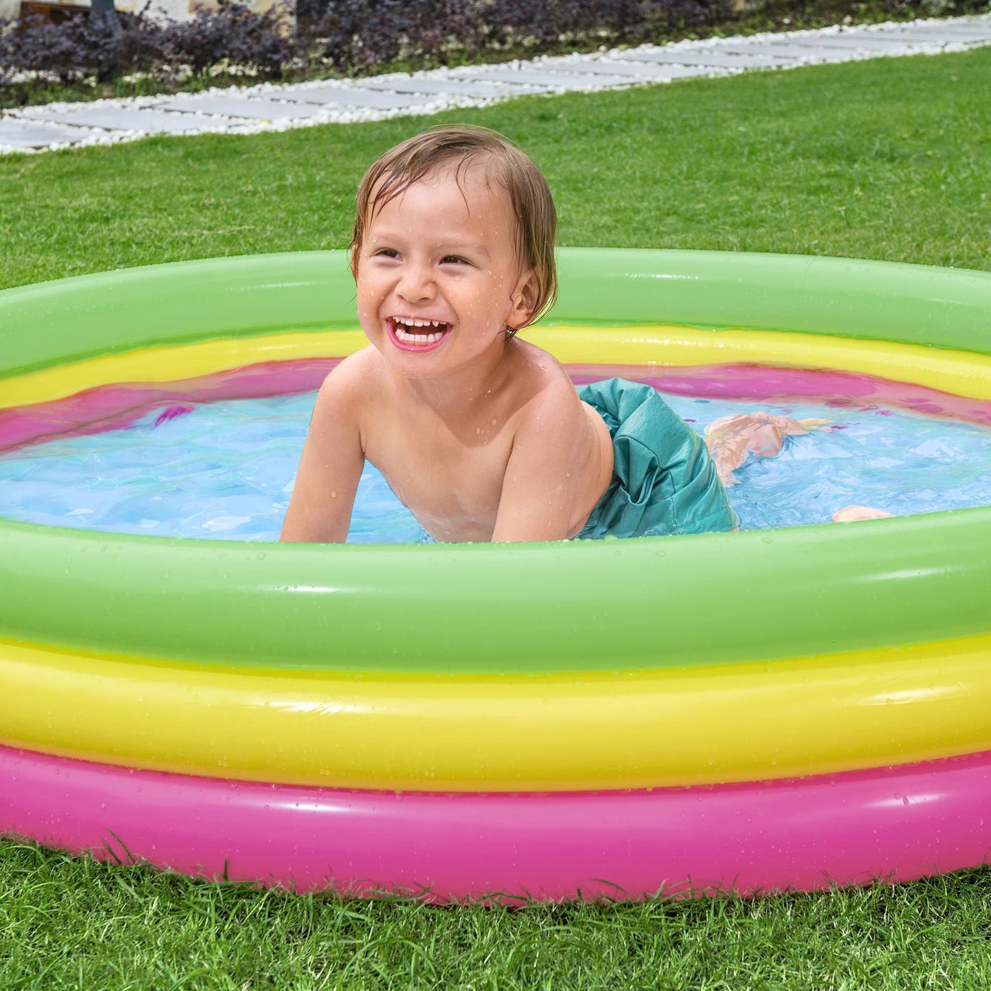 Piscină Gonflabilă pentru Copii – Distracție și Răcoare în Zilele Călduroase