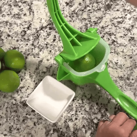 Storcator portabil de fructe